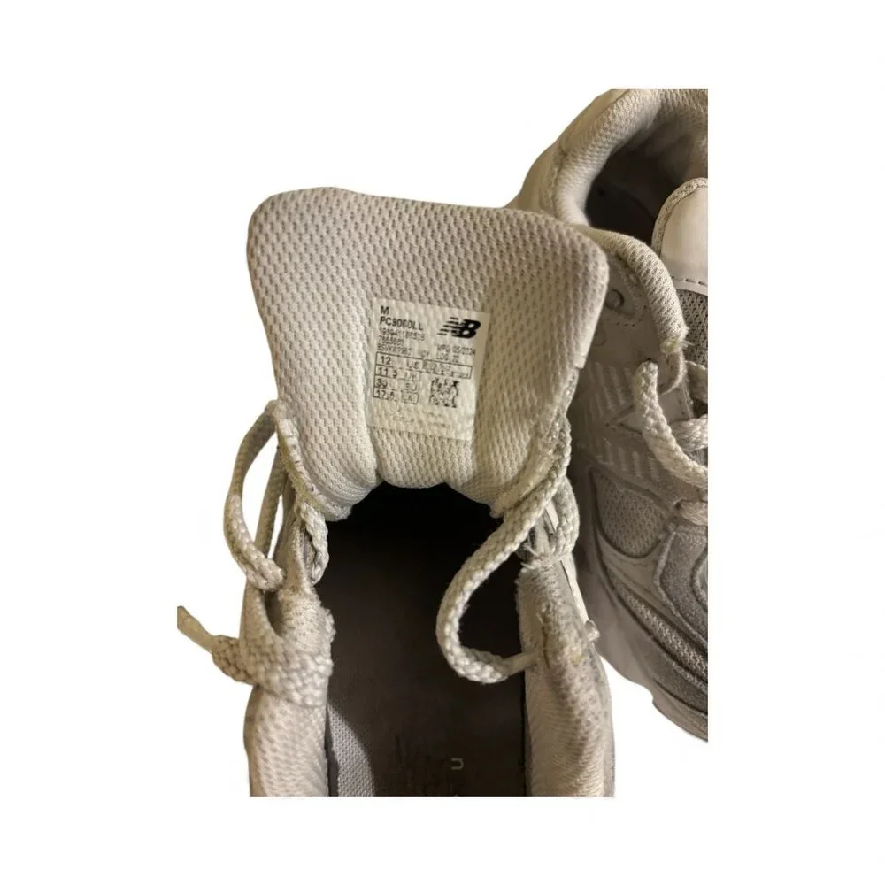 NB9060 kids unisex grey and white new Balance shoes size 12